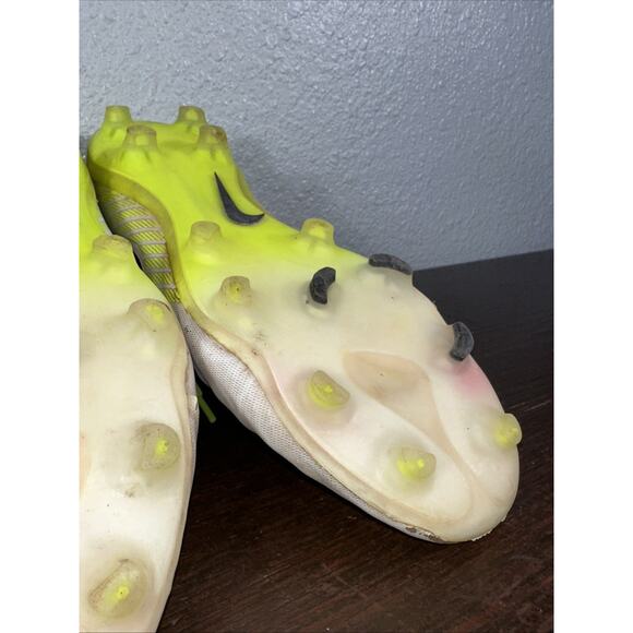 Men’s Nike Magista Orden 2 FG White Yellow - 843812-109 - Size 12 main image 11